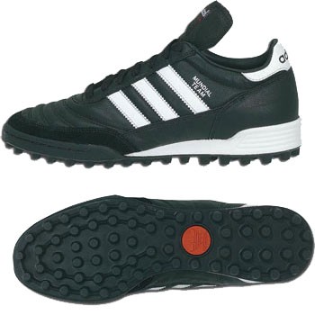 adidas Mundial Team Turf
