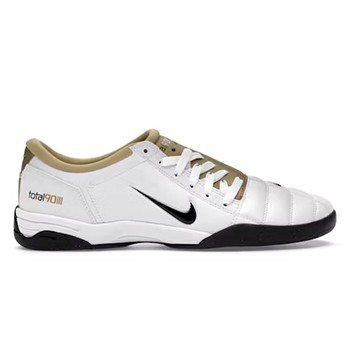 Total 90 Nike white SP